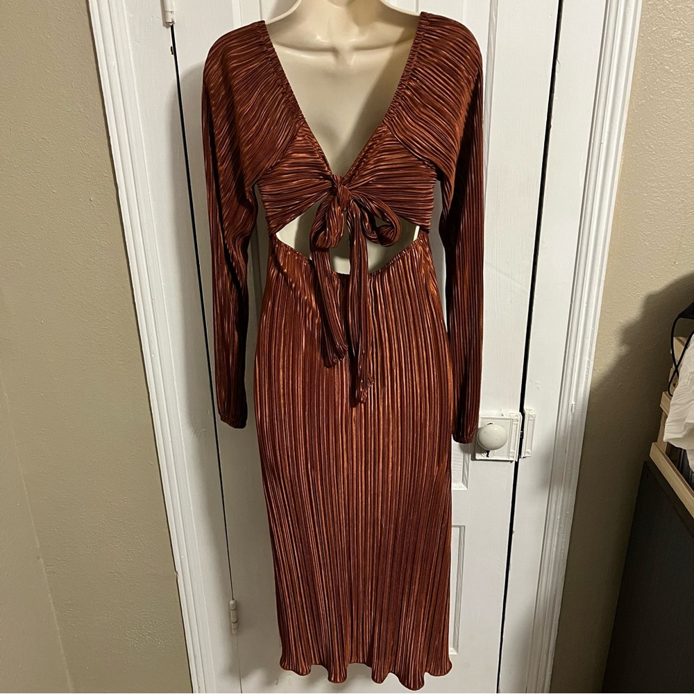 Baltic Born Amani Pleated Midi Dress Cinnamon Copper Brown Medium K2 - Picture 4 of 8
